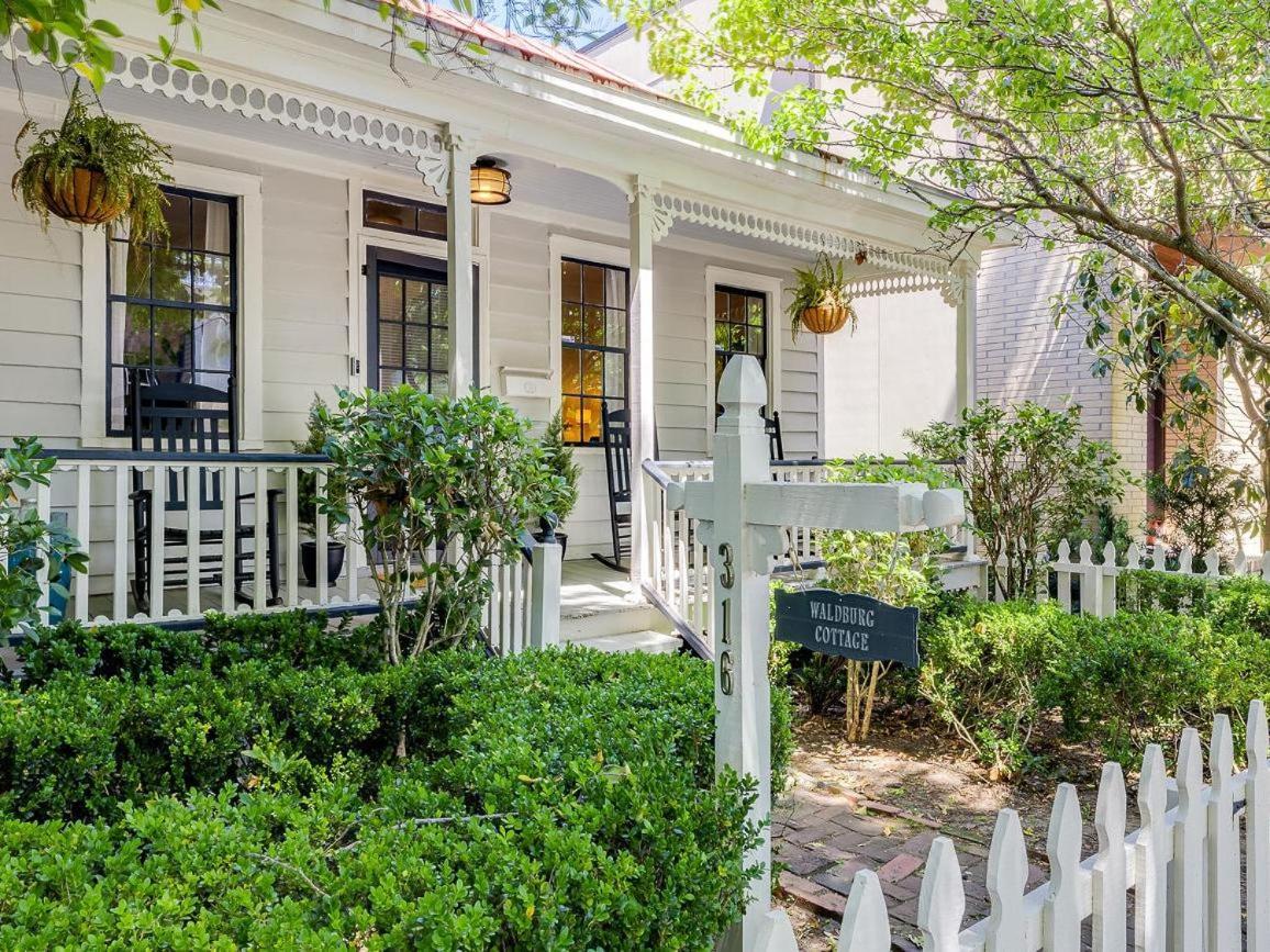 Waldburg Cottage Savannah Exterior photo