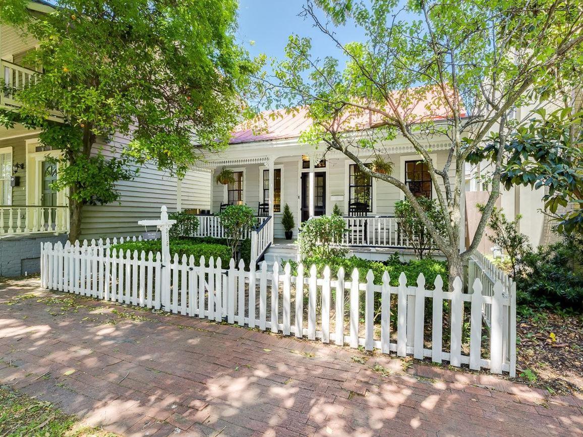 Waldburg Cottage Savannah Exterior photo